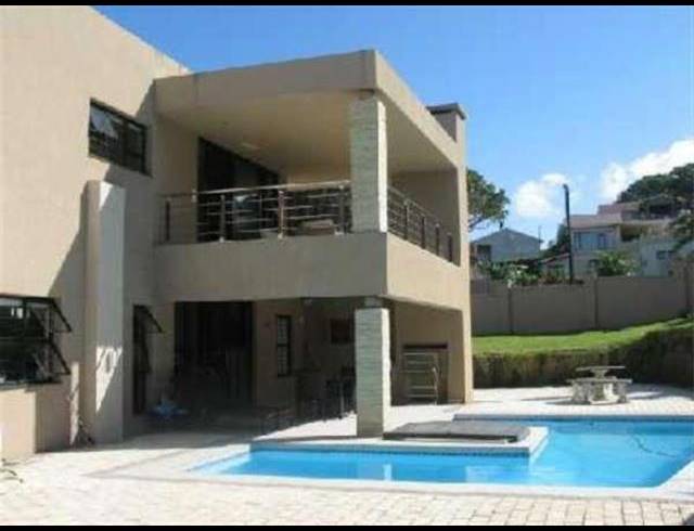 4 BEDROOM HOUSE FOR SALE IN UVONGO